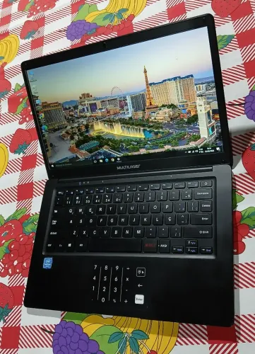 Notebook Zerado - Bateria Boa - 4GB RAM