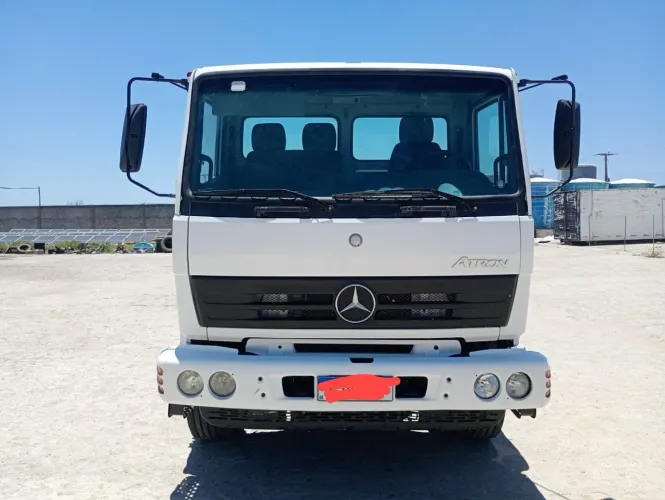 Caminhão Toco MB 1719 no chassi único dono