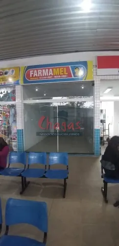 Loja comercial dentro da rodoviária em Caraguatatuba