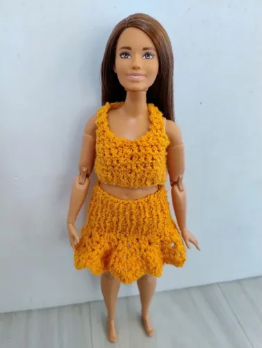 Conjuntinho saia e blusa para boneca Barbie