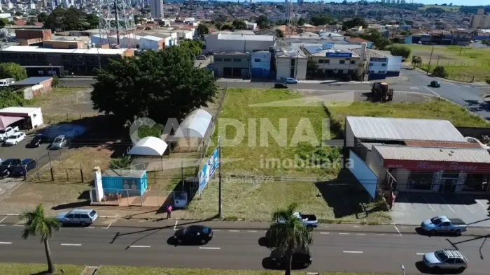 Terreno Comercial em São Carlos