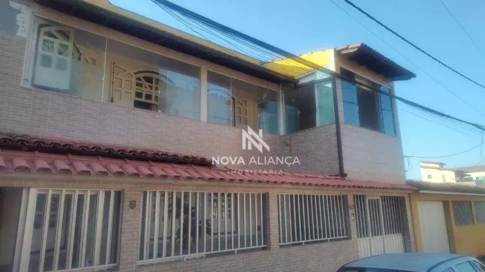 Casa com 3 dormitórios para alugar, 260 m² - Centro - Vila Velha/ES