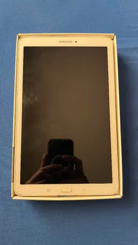 Tablet Samsung galaxy tab e