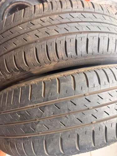 Pneus Semi-Novo 185/60/15<br>Bridgestone<br>350