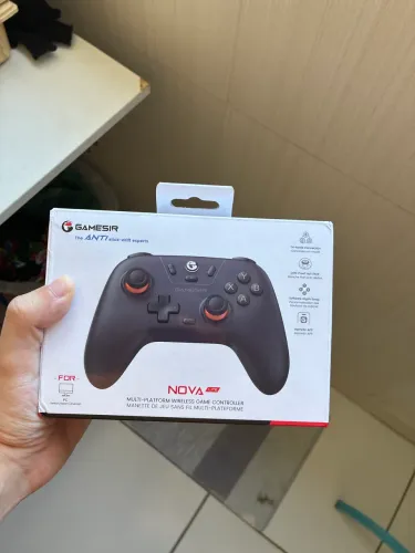 (LACRADO) Controle Gamsir Nova Lite
