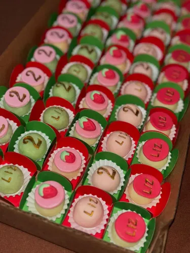 Docinhos personalizados 145$ cento
