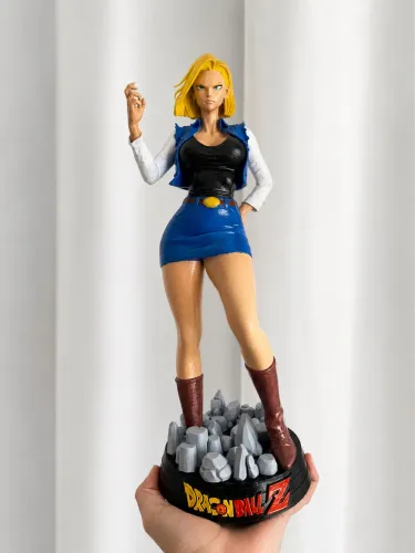 Action Figure Android 18 Dragon Ball Z - Pintada à Mão - Alta Qualidade