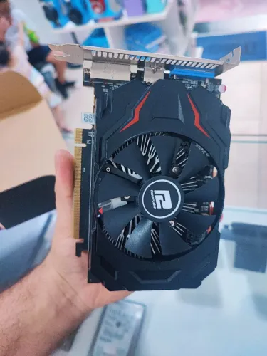 Placa de vídeo R7 250