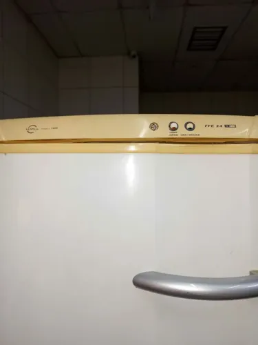 Vendo frizer está velado só não faz o degelo congelador fica cheio de gelo