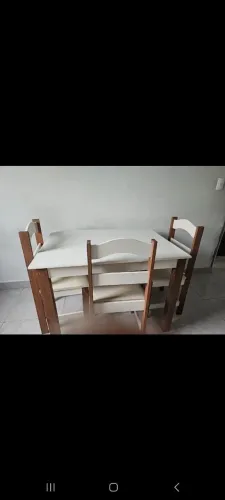 Mesa de jantar 4 lugares