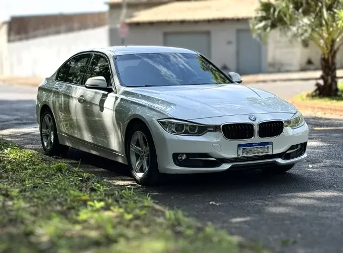 BMW 320I A 2.0 Turbo/activeflex 16V 184cv 4P 2015