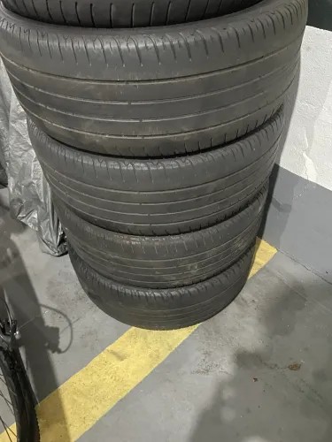 Pneu 135/50/19