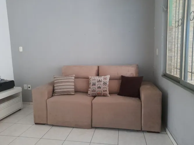 Sofa retrátil novo baixei pra vender rápido