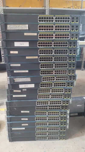 Lote Cisco - Switchs, Roteadores e Servidores