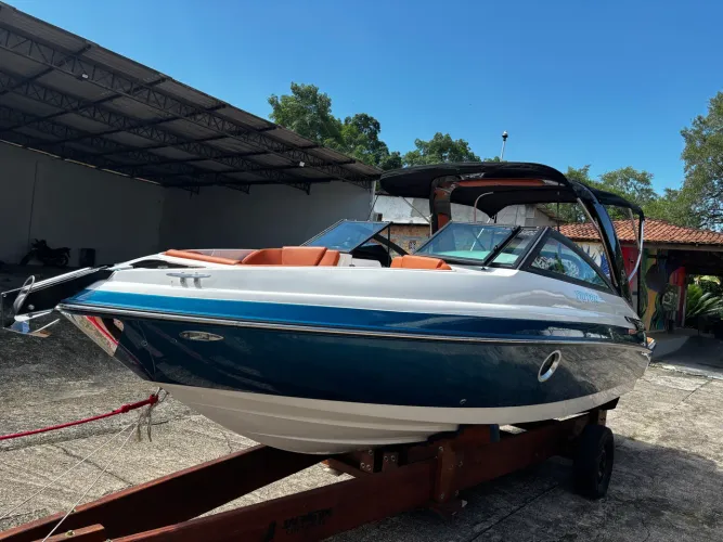 Lancha TRITON 250 OPEN 2026 0KM