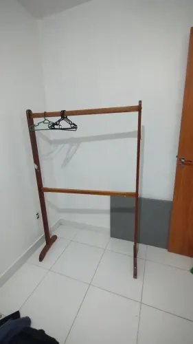 Cabideiro de roupas