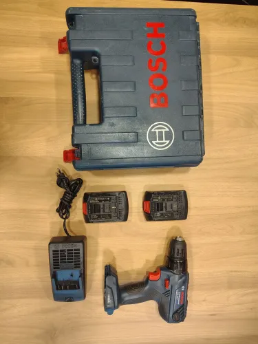Vendo furadeira/ parafusadeira Bosch 18v