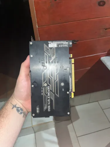 GTX 1650 EVGA 4GB GDDR6 - Excelente Estado |
