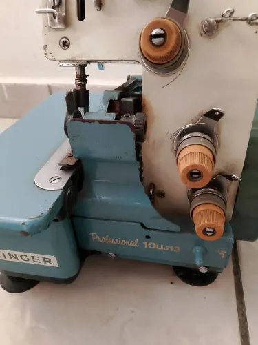 Máquina de Costura
