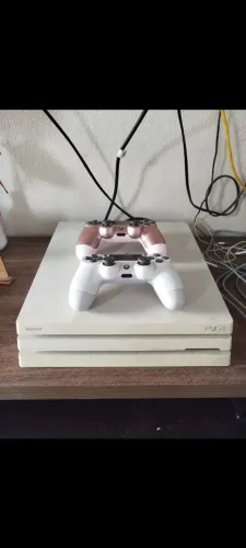 PS4 edição limitada branco