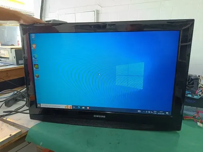 TV SAMSUNG 32 Polegadas (Sem controle e Sem base/pé)