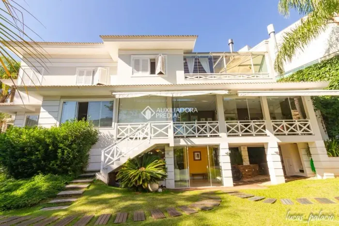 Casa de alto padrão com 4 quartos à venda na Lagoa da Conceição - Florianópolis - SC