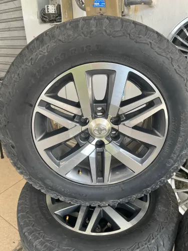 Rodas 18 Hilux original 