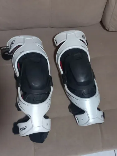 Joelheira pod k300
