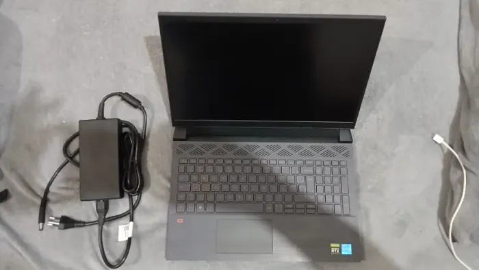 DELL G15 5520