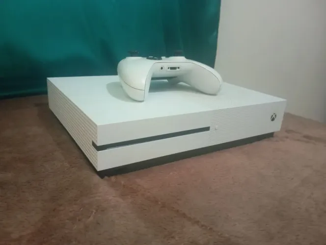 Vendo Xbox one S