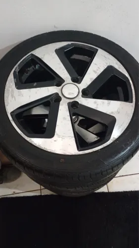 JOGO DE RODAS MAIS PNEUS GOLF GTI