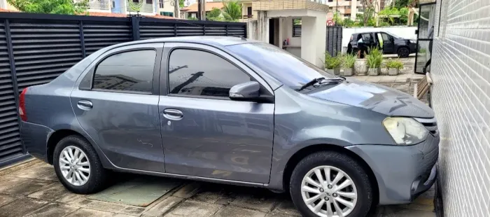Toyota Etios XLS Sedan 1.5 Flex 16V 4P Mec. 2016