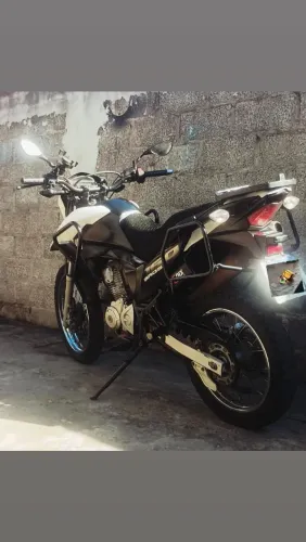 Bros 160 ESDD branca