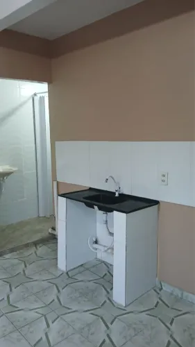 Aluga se apt para solteiro ou casal sem filho e sem animais