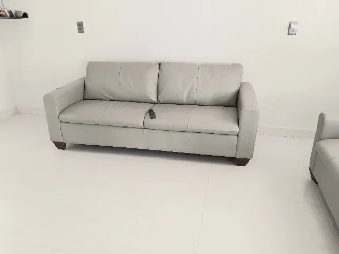 CONJUNTO SOFÁ DE COURO MODERNO 