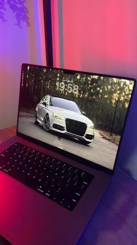 MacBook M1 Pro - 32GB RAM - 512SSD - 16POL