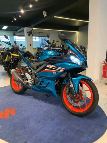 YAMAHA YZF R3 2022