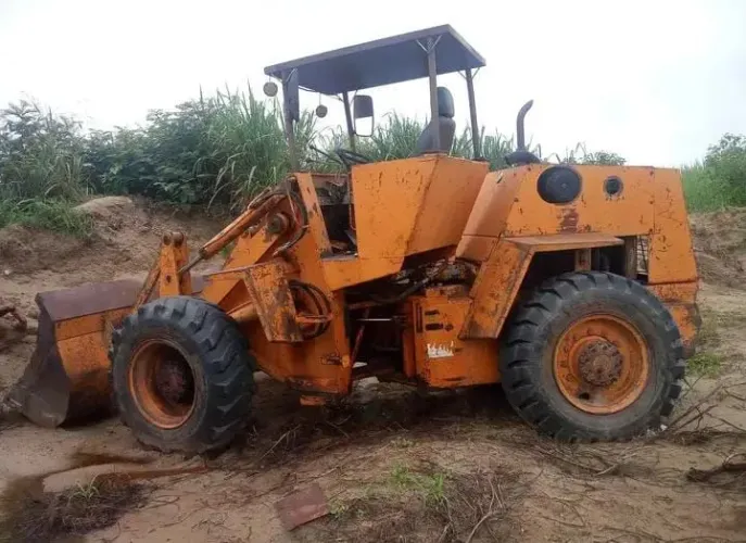 Vende-se Pá Mecãnica W20b