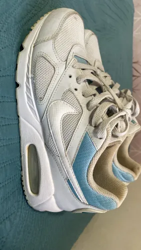 Tênis Nike Air Max - Feminino