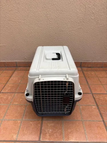 Caixa de transporte para cães e gatos