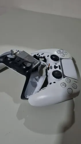Controle Sualsense 5 com defeito e aberto