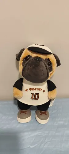Cachorro Buldogue de Pelúcia com Roupa - Br Machine