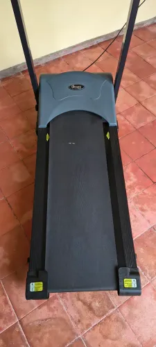 Esteira elétrica semi nova