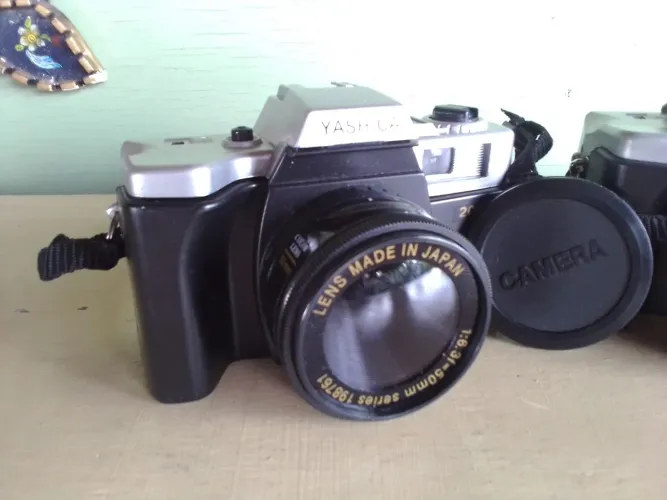 Câmeras Yashica