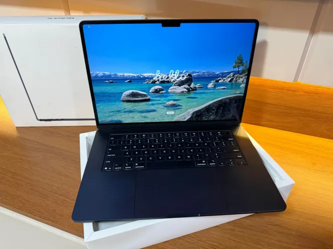 MacBook Air M4 15.3 256 SSD 16gb de ram (impecável)