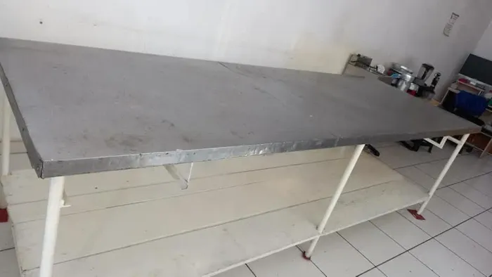 Mesa de 2 metros 
