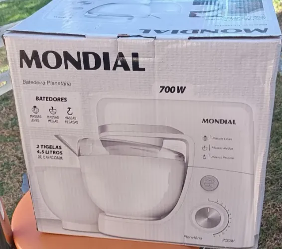 Batedeira Planetária Mondial 700W - 2 Tigelas 4,5L