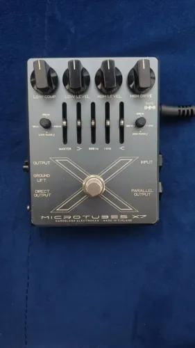Pedal de baixo darkglass microtubes x7