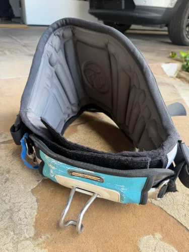 Trapézio Kitesurf RRD - M - Muito Conservado!