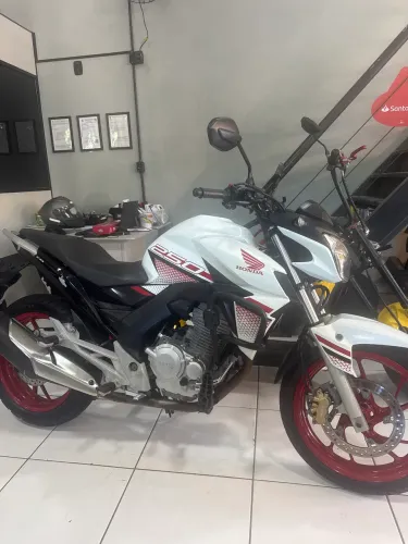 Twister 250 2022/2022, impecável
